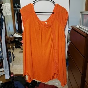 Free People - Flowy scoop neck